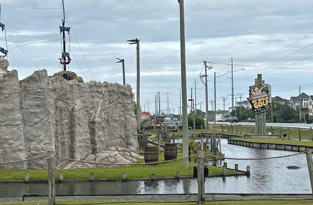 Lost Treasure Mini Golf