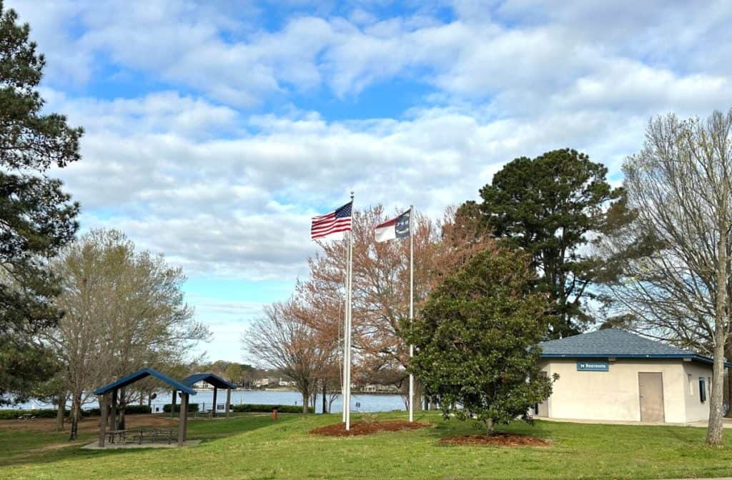Ramsey Creek Park Beach Picnic Area