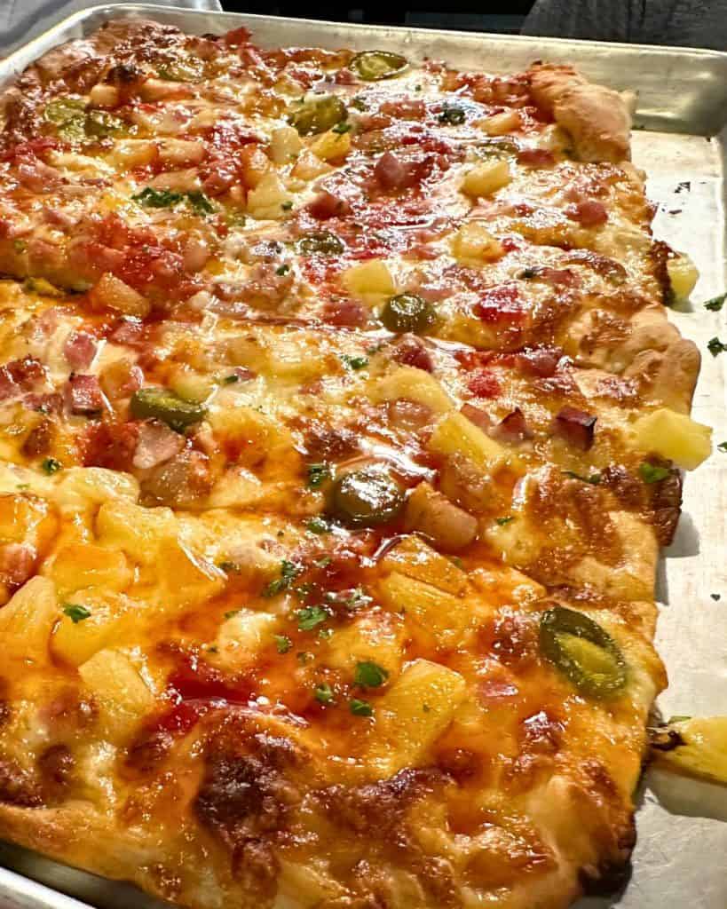 Mandolino's pizza