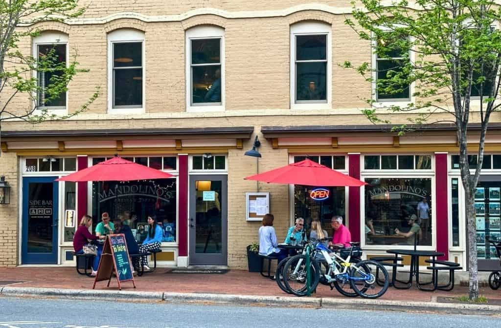 Mandolino's outside patio