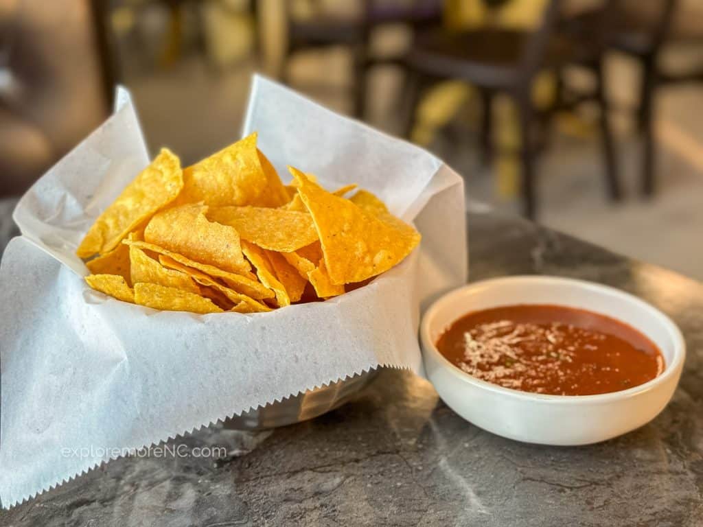 MAYA Fine Food chips and salsa