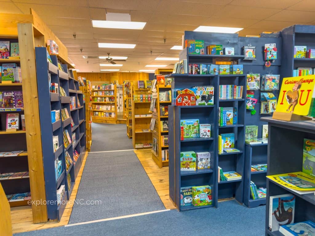 Emerald Isle Books & Toys with lots of children's books